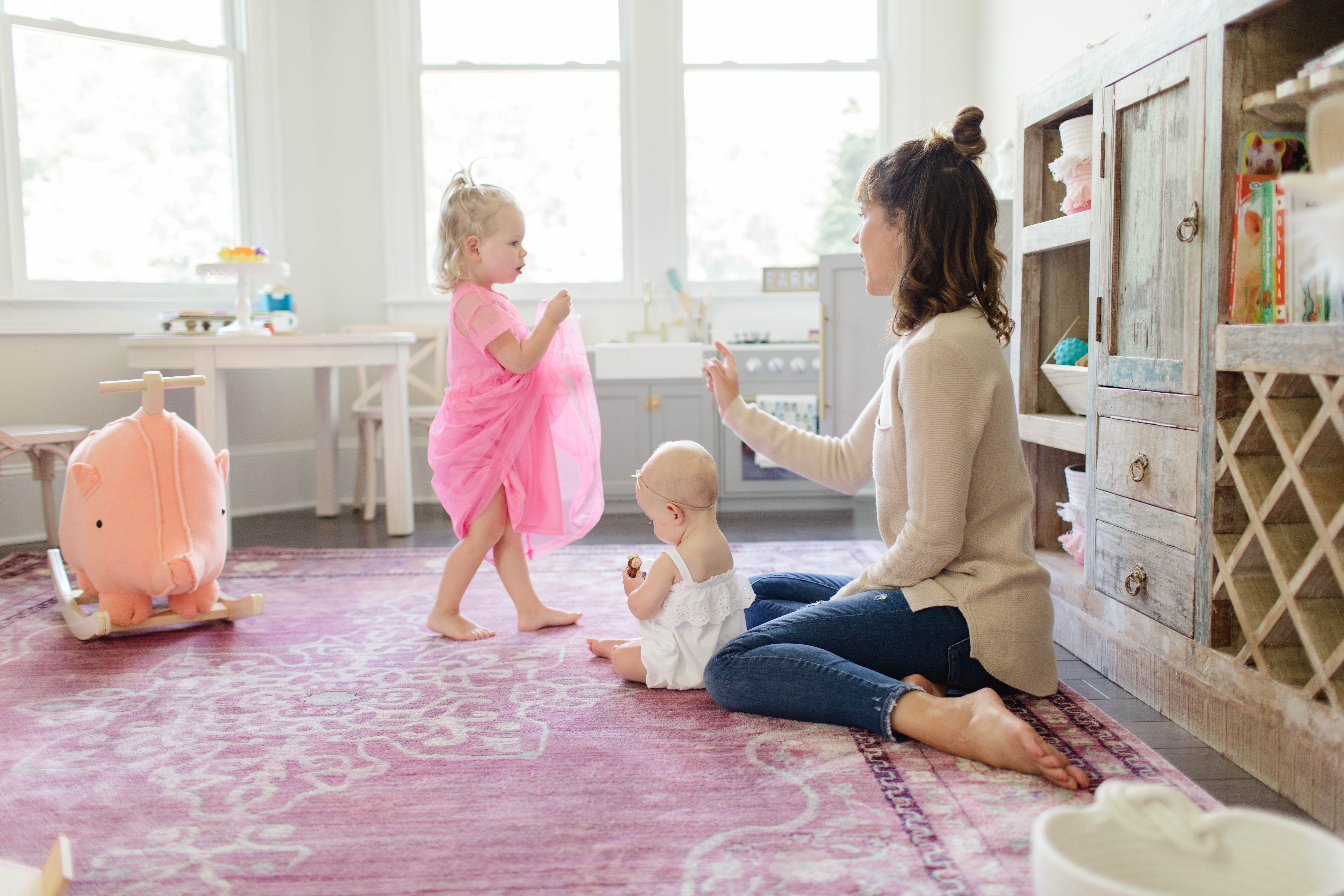 Leaving the corporate world to be a work from home mom can be a transition. Motherhood blogger Meghan Basinger is sharing her tips to juggle it all. 