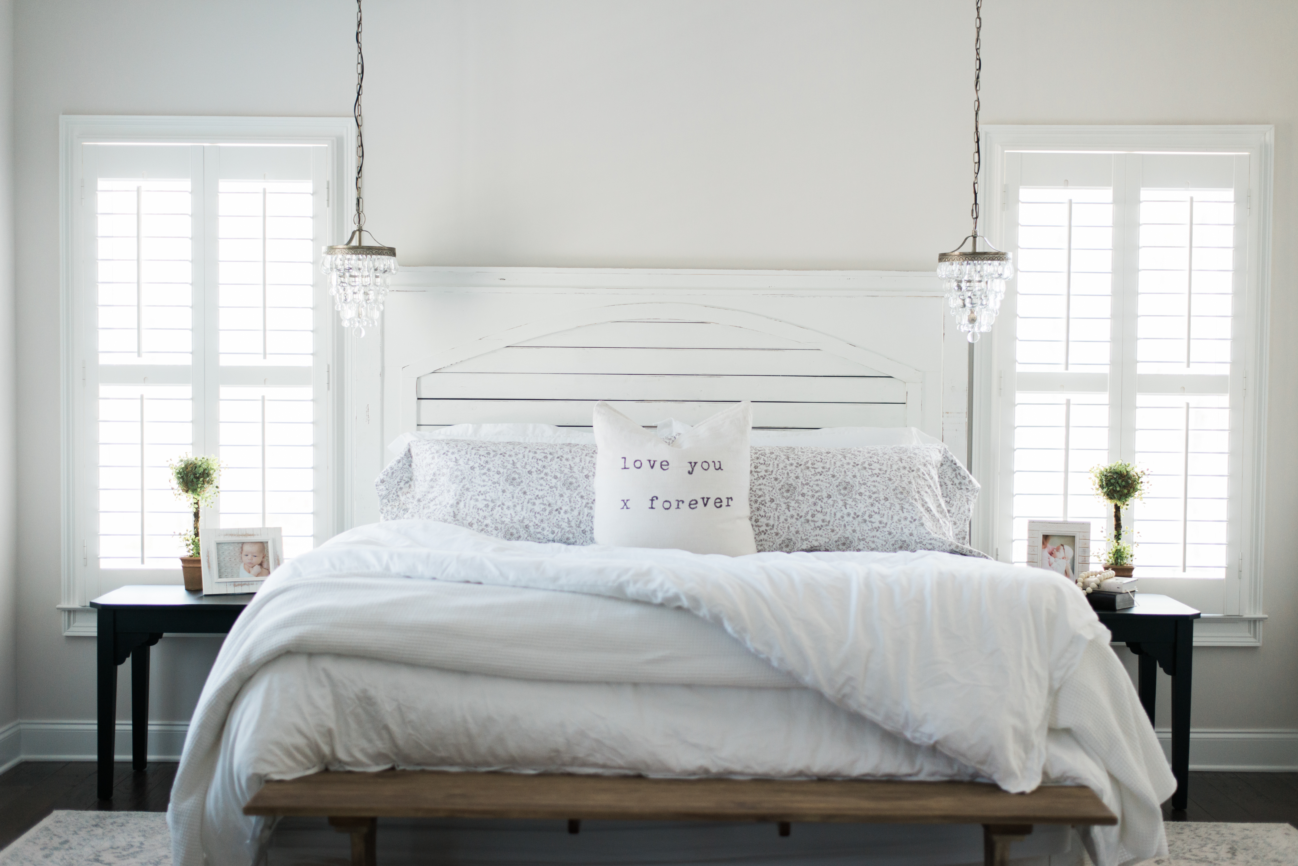 Bookmark this post for the perfect master bedroom reveal thanks to Motherhood and Lifestyle blogger Meghan Basinger. Trust me you will want to see this master bedroom- it is STUNNING!