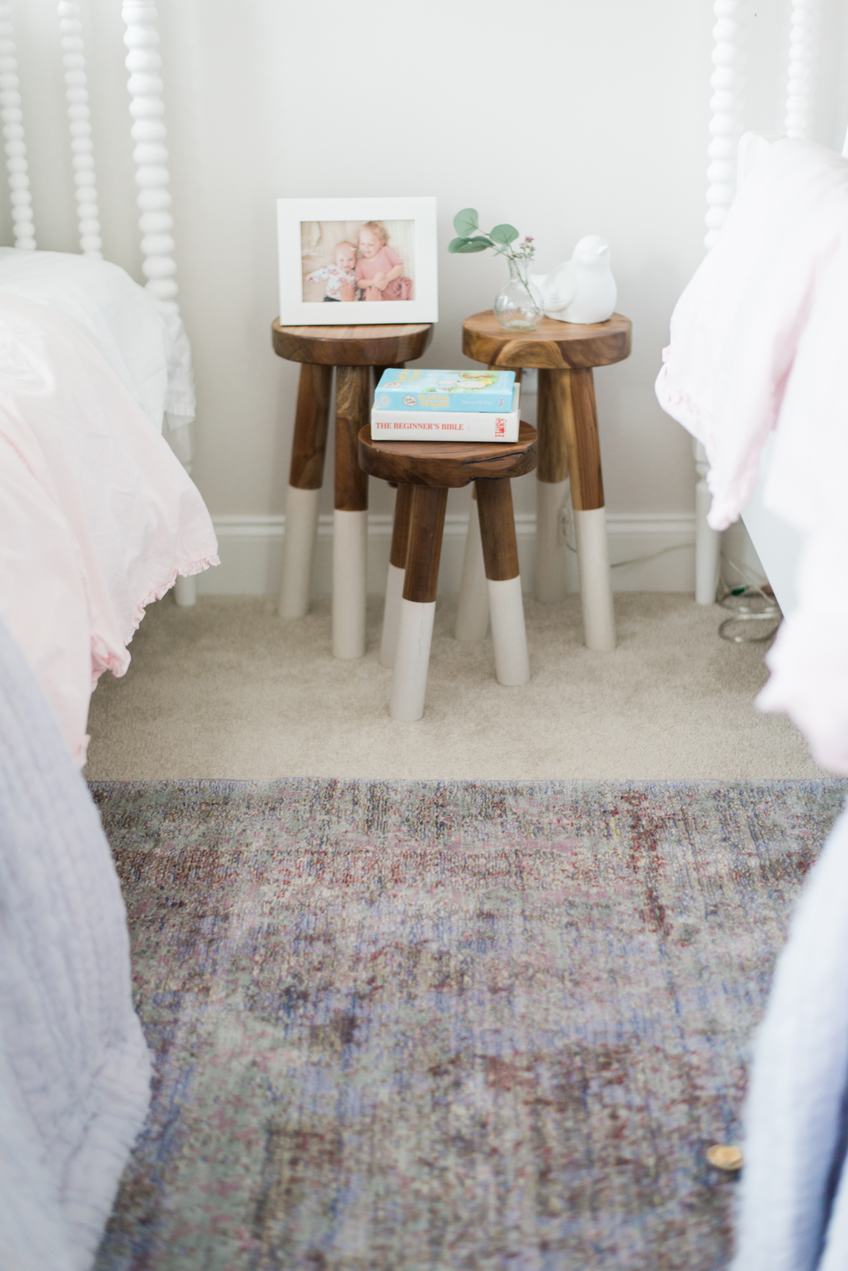 Bookmark this post ASAP! Lifestyle and Motherhood Blogger Meghan Basinger is sharing the perfect whimsical and girl toddler girls room reveal. 