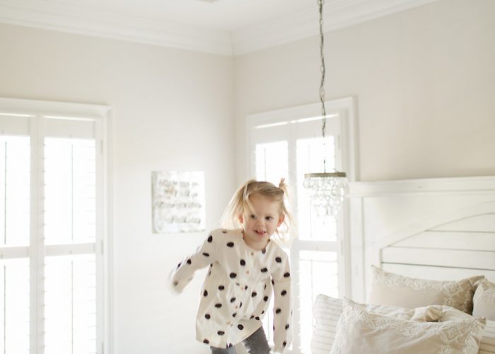 Bookmark this post ASAP if you are currently dealing with toddler transitions. Lifestyle and Motherhood blogger Meghan Basinger is sharing her top toddler transitions.